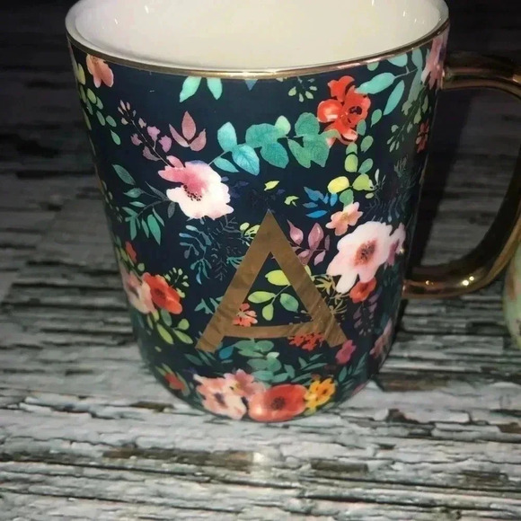 Avon Collectible Coffee Mug Set - Picture 2 of 5
